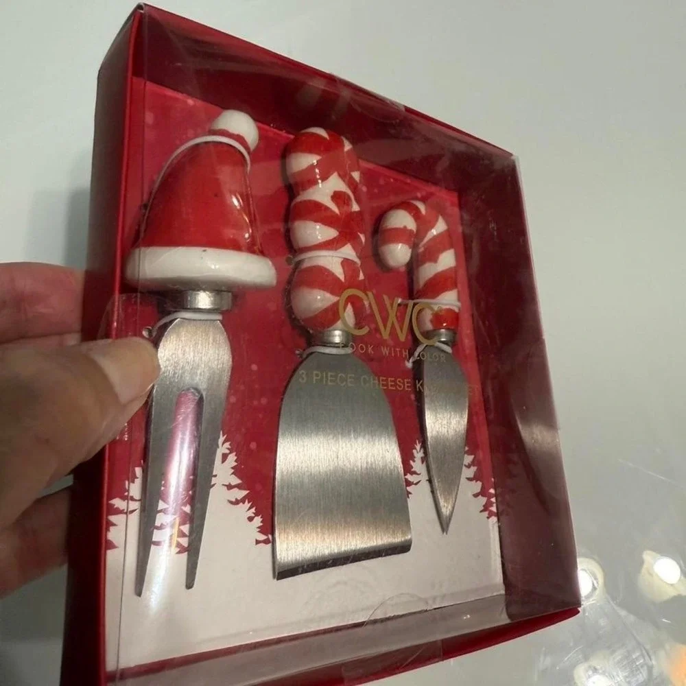 Festive CWC (Cook With Color) holiday‎ cheese knife set 🎄🧀Brand new in box!